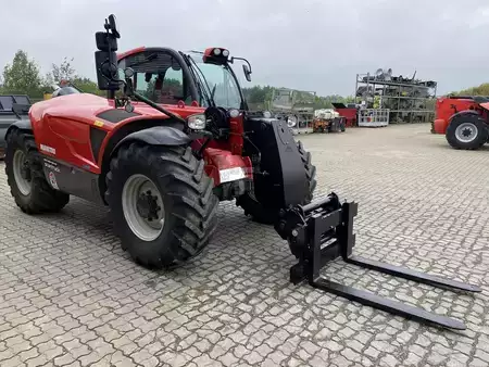 Поворотний телескопічний навантажувач 2017  Manitou MLT840-145PS ELITE (5)