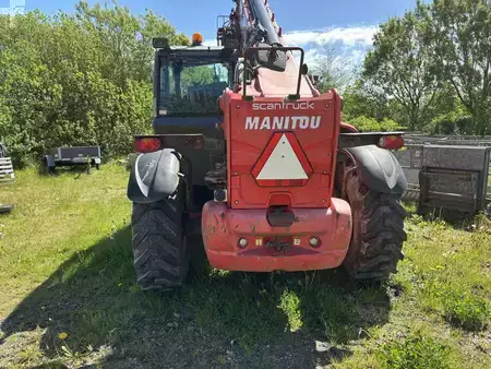 Ładowarki teleskopowe obrotowe 2016  Manitou MT1440A ST3B (5)