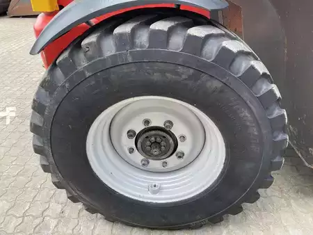Empilhador telescópico giratório  2018  Manitou MLT840-145PS ELITE (7)