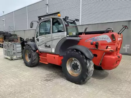Empilhador telescópico giratório  2014  Manitou MT1840A (2)