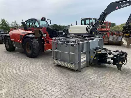 Empilhador telescópico giratório  2014  Manitou MT1840A (5)