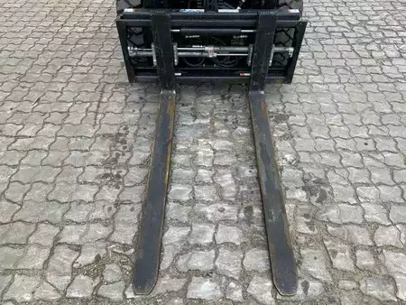 Wózki widłowe diesel 2022  Conmas CPCD25-X2H7F1 (9)
