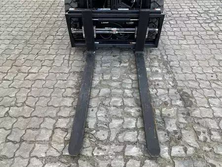 Wózki widłowe diesel 2022  Conmas CPCD25-X2H7F1 (9)