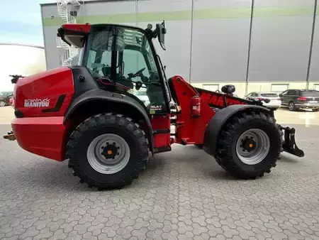 Teleskoptruck fast bom 2023  Manitou MLA-T533-145V+ ELITE ST5 (5)