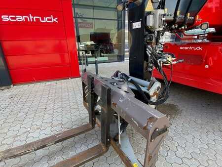 Telescopic forklift rigid 2021  Manitou MRT3050P+ ST4 (7)