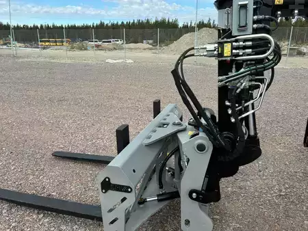 Verreikers (vast) 2024  Manitou MRT2260 VISION+ ST5 (7)