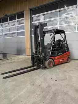 Elektro 4 Rad 2011  Linde E25-02 (4)