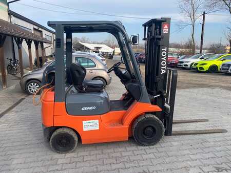 LPG Forklifts 2007  Toyota 42-7FGF15 (4)
