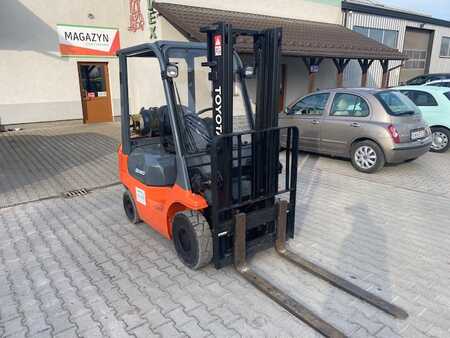 LPG Forklifts 2007  Toyota 42-7FGF15 (5)