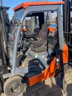 Propane Forklifts 2010  Toyota 02-8FGF15 (6) 