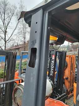 LPG Forklifts 2006  Toyota 02-7FGF30 (7)