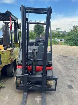 Empilhador a gás 2003  Linde H12T-03 (2)