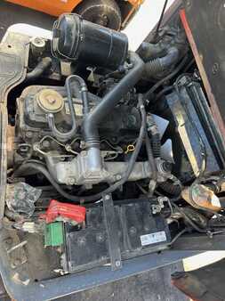 Empilhador diesel 2002  Nissan FD02A20Q (7)