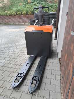 Transpallet elettrici 2007  BT LPE240/S - 24V/375Ah - 2020r (7)