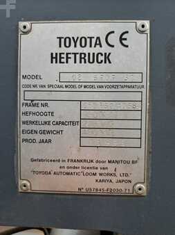 Chariots élévateurs diesel 1996  Toyota 02-6FDF30 (7)