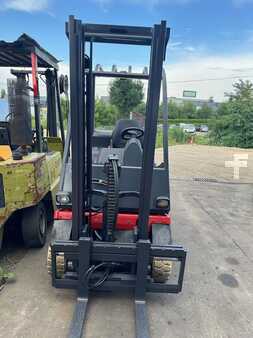 Treibgasstapler 2003  Linde H12T-03 (2)