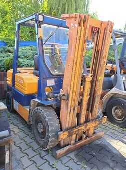 Chariots élévateurs diesel 1995  Toyota 02-5FD25 (1)