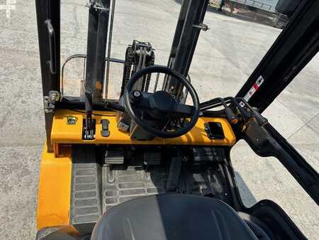 Wózki gazowe 2018  Maximal FG25T-M3WA3 (11)