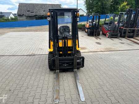 Wózki gazowe 2018  Maximal FG25T-M3WA3 (3)