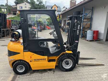 Wózki gazowe 2018  Maximal FG25T-M3WA3 (5)