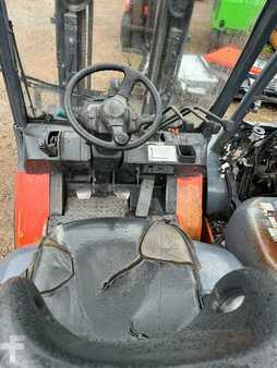 Dieselový VZV 2001  Toyota 02-7FDF25 (8)