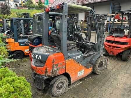 Carrelli elevatori diesel 2009  Toyota 50-8FD20 / 52-8FD20 (3)