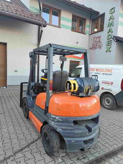 Carrelli elevatori GPL 1998  Toyota 6FGL25 -- 6FGF25 (8)