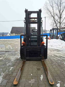 Carretilla elevadora GLP 2005  Toyota 02-7 FGF30 (4)