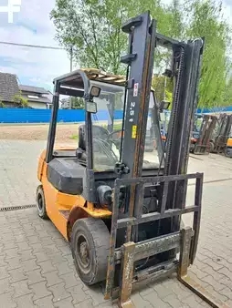 Dieselstapler 2006  Toyota 62-7FDF25 (3)