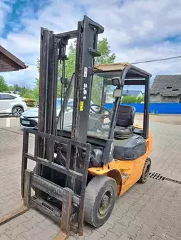 Dieselstapler 2006  Toyota 62-7FDF25 (4)