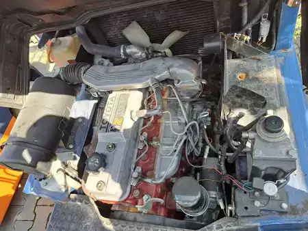 Chariots élévateurs diesel 1995  Toyota 02-5FD25 (6)
