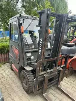 Wózki gazowe 1998  Toyota 6FGL15 (1)