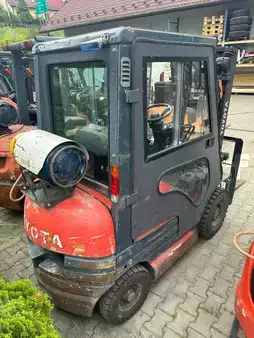 Wózki gazowe 1998  Toyota 6FGL15 (4)