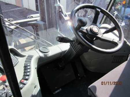 Diesel Forklifts 2012  SMV SL25-1200B (7) 