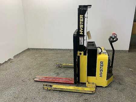 Pallet Stackers  Hyster W25ZA2 (4) 