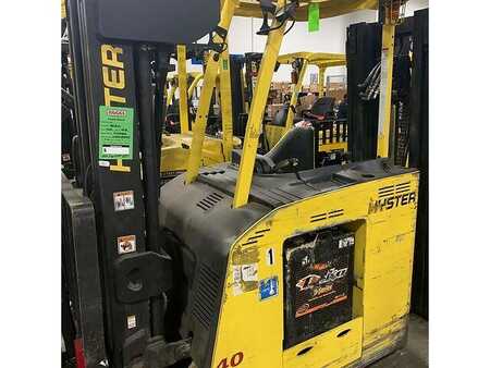 Stackers stand-on Hyster E40HSD3