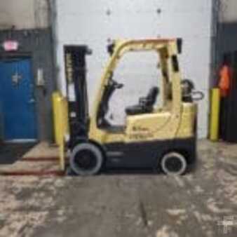 Propane Forklifts - Hyster S50FT (1)