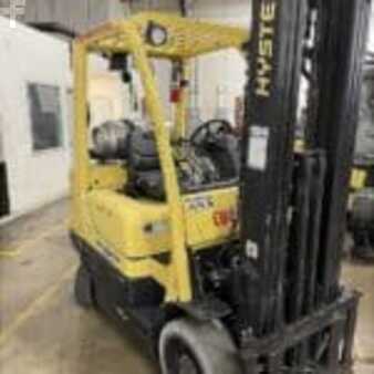 Propane Forklifts - Hyster S60FT (1)