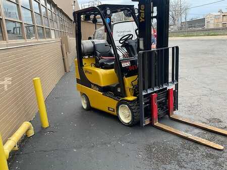 Propane Forklifts - Yale GC040SVX (2)