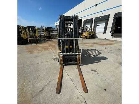 Propane Forklifts 2018  Yale GC050VX (4)