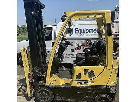 Propane Forklifts - Hyster S30FT (3)