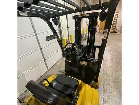Propane Forklifts 2019  Yale GLP030 (5)