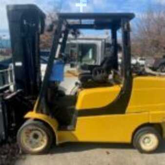 Propane Forklifts - Yale GC100VX (1)