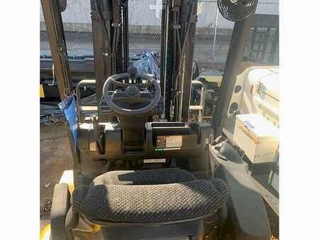 Propane Forklifts - Yale GC100VX (4)