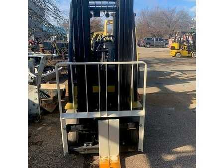 Propane Forklifts - Yale GC050VX (2)