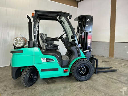 Gázüzemű targoncák 2022  Mitsubishi FG35N LPG Forklift (1)