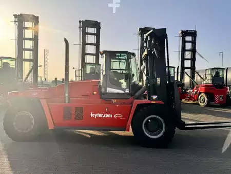 Empilhador diesel 2016  Kalmar DCG250-12LB DCG250-12LB (6)