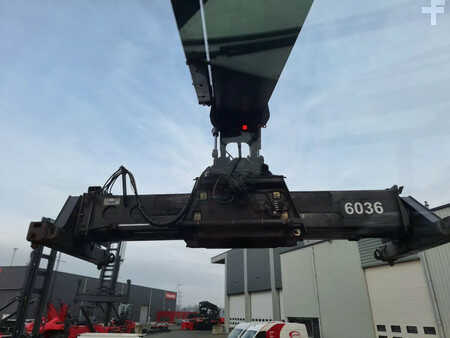 Reach-Stacker 2015  Kalmar DRG450-65S5X DRG450-65S5X (12)
