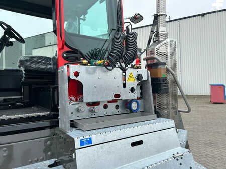 Terminal tractor 2025  Terberg RT 283 (11)