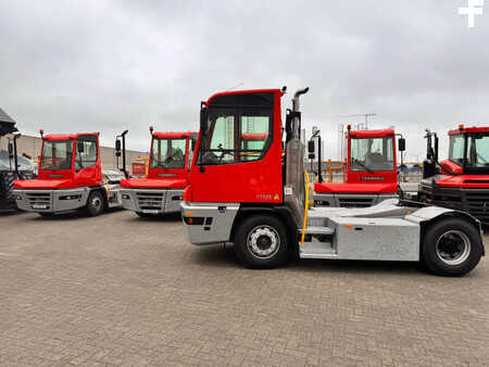 Terminálový traktor 2025  Terberg YT 223 4x2 aangedreven terminal trekker (7)